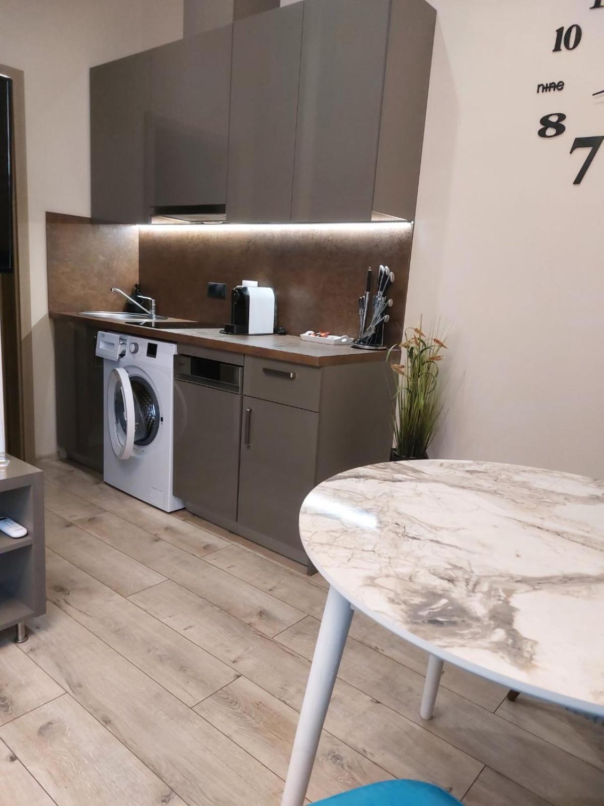 Silver Dawn Apartments セゲド エクステリア 写真